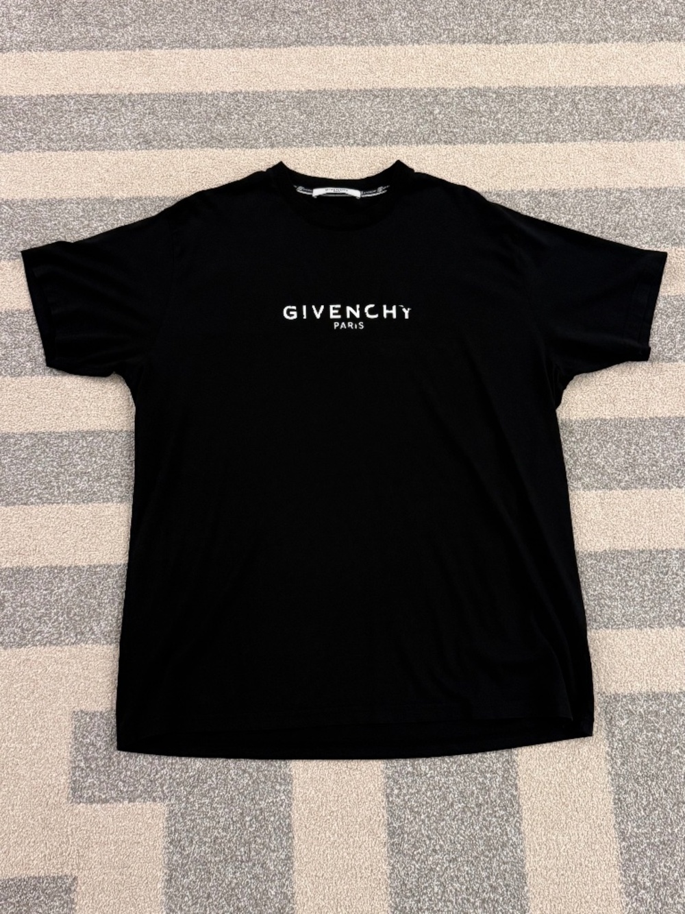 GIVENCHY XXL BLACK T-SHIRT